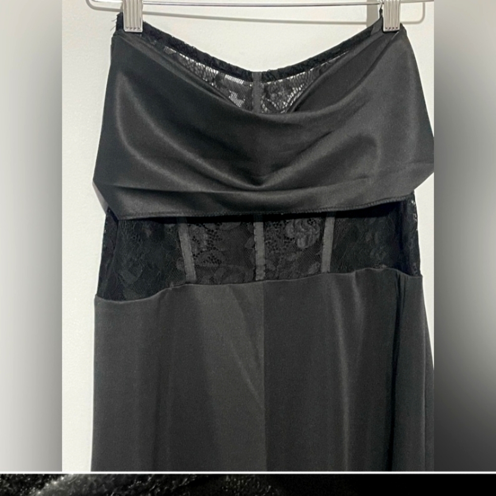 Lulu’s Jumpsuit Color black XL